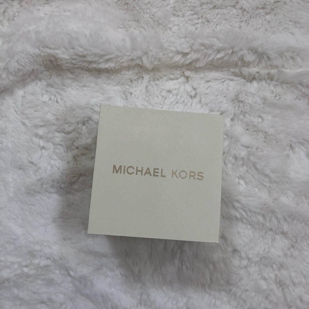 Michael Kors Watch Box